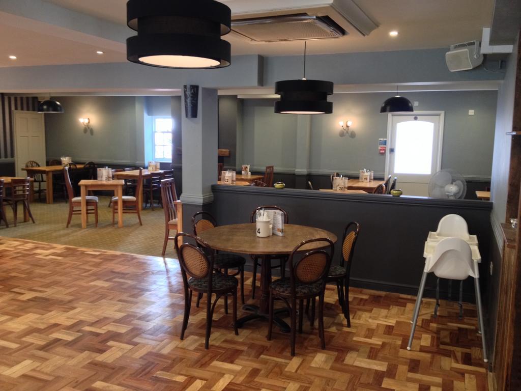 Templars Hotel And Restaurant Baldock Εξωτερικό φωτογραφία